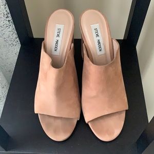 Steve Madden Esmeralda....Nude/Camel...Size 7